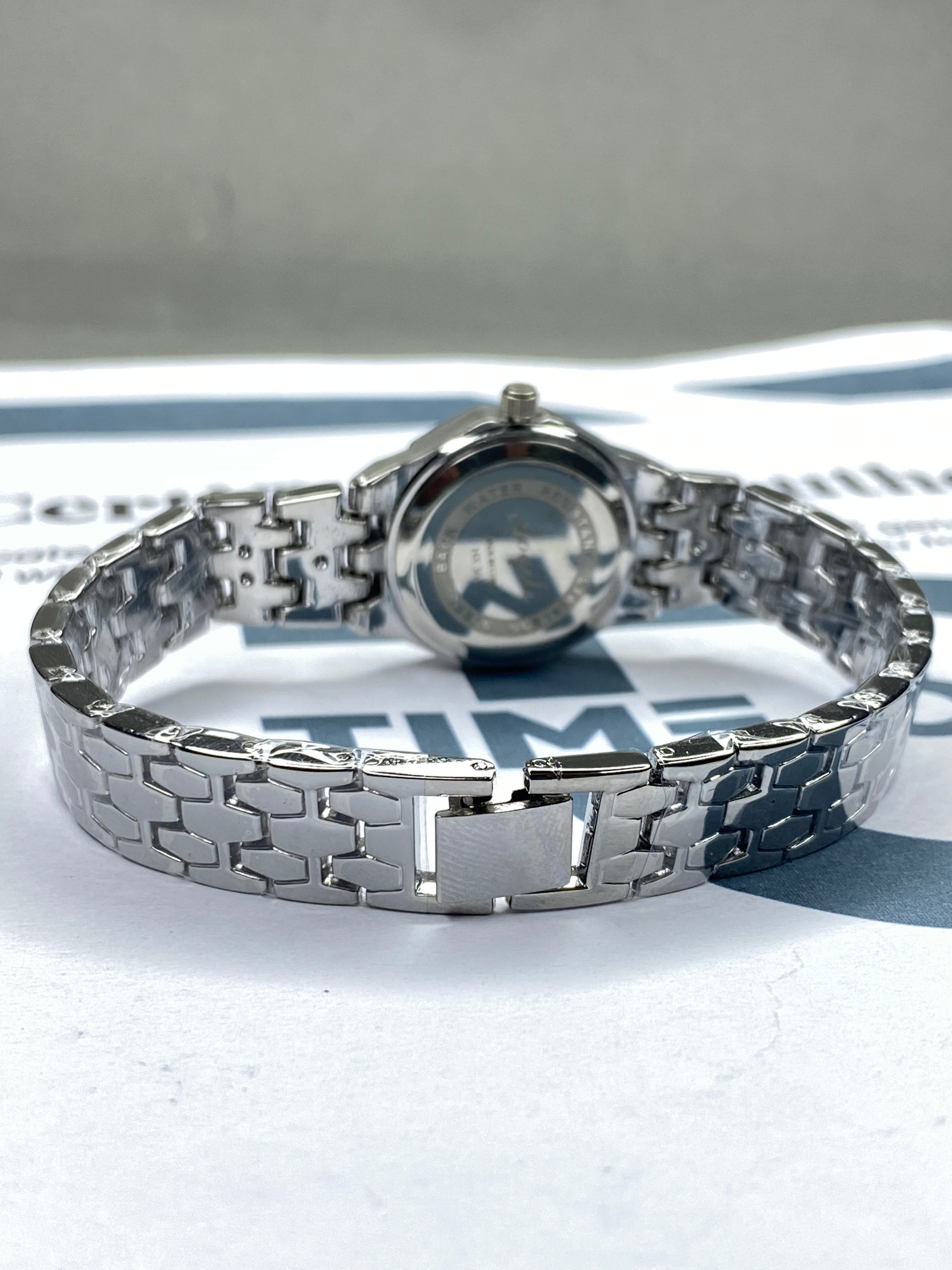 Luxury Aoqili Octagonal Shape Ladies Watch