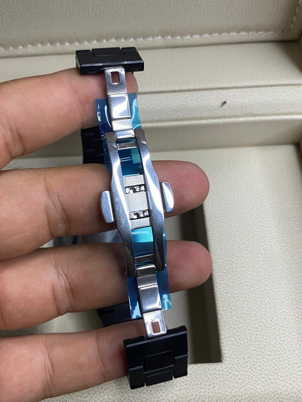 Arabic Aura Watch